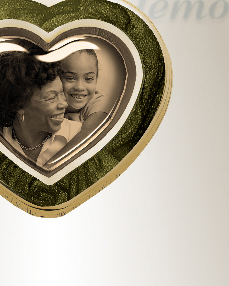 Heart 14K Gold Picture Pendant With Sage Ashes