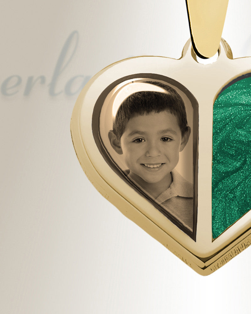 Two Heart 14K Gold Picture Pendant With Fir Ash Resin Jewelry