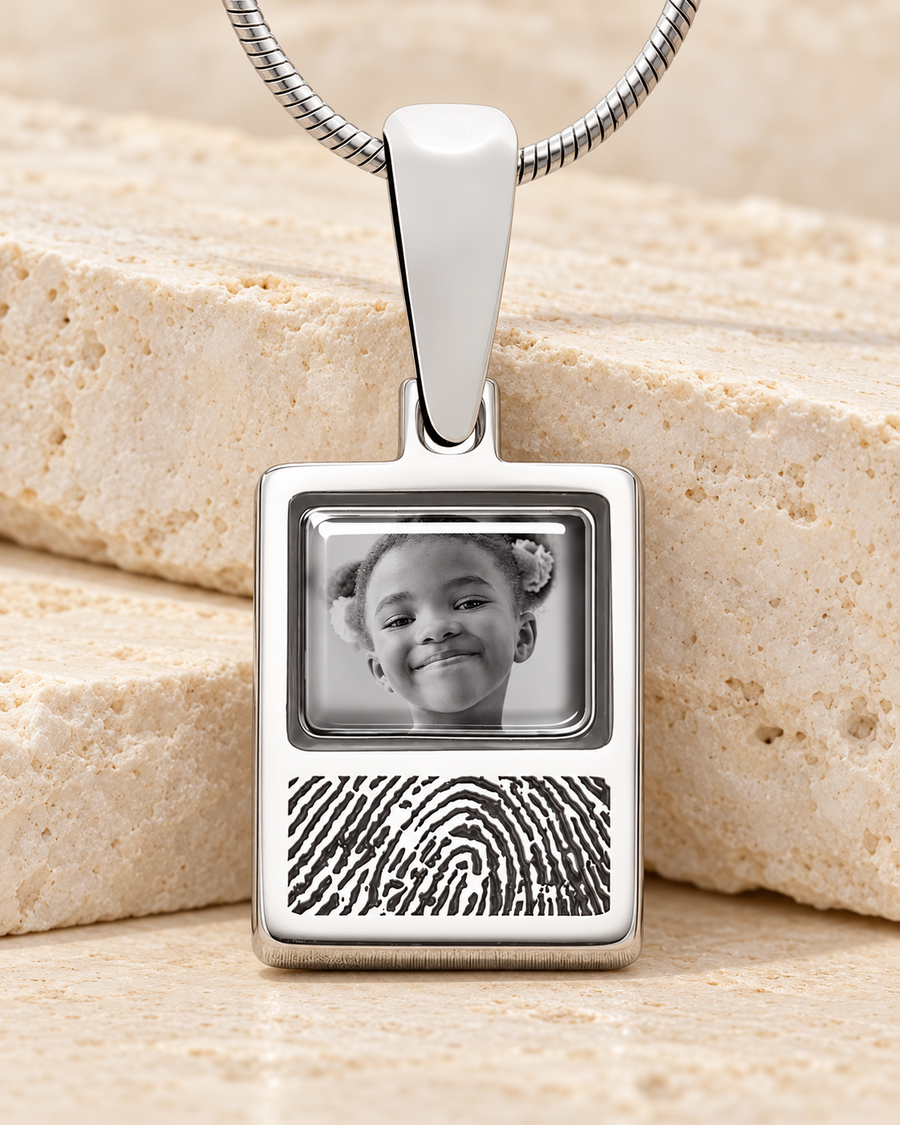 Photo & fingerprint