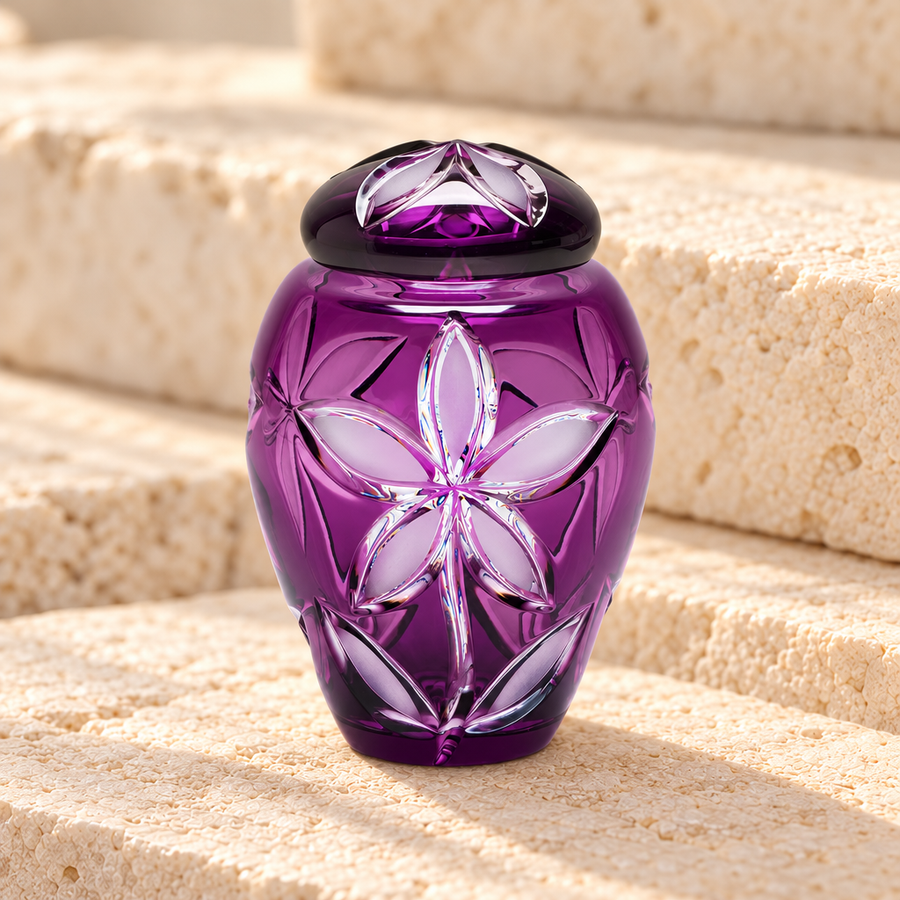 Keepsake urns